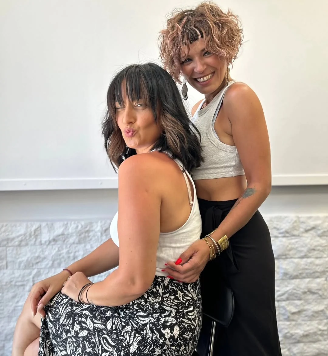 Η Μαίρη και η Δέσποινα, δημιουργοί του MANDES Hair Studio